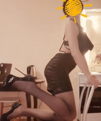 Захватывающие моменты в Москве - это то, что я предлагаю тебе! Мои нежные и опытные руки смогут удовлетворить все твои сокровенные желания. У меня безграничная энергия и я готова подарить тебе незабываемую ночь. Отзывы обо мне свидетельствуют о моей незаурядной магии и тонкой технике соблазнения. Посмотри мои фото и увидишь, какая я сексапильная и соблазнительная. Живу в Москве, Москва - моя страстная столица, где я доставлю тебе наивысшее удовольствие. 🌟➕💋 11366, 48 лет